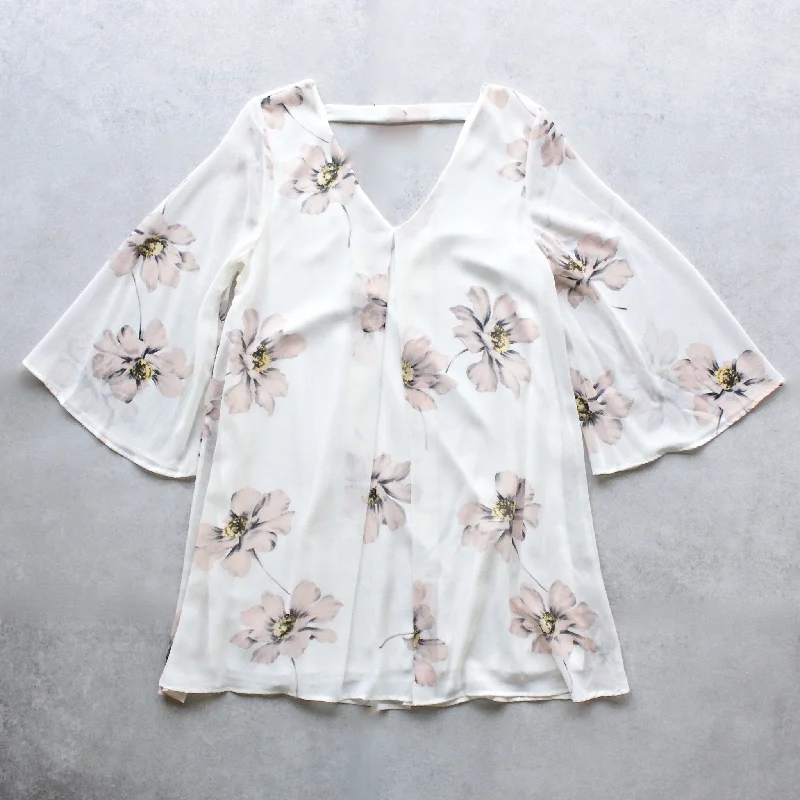 Final Sale - Honey Punch - Soft Floral Bell Sleeve Chiffon Shift Dress Tunics Mesh breathable