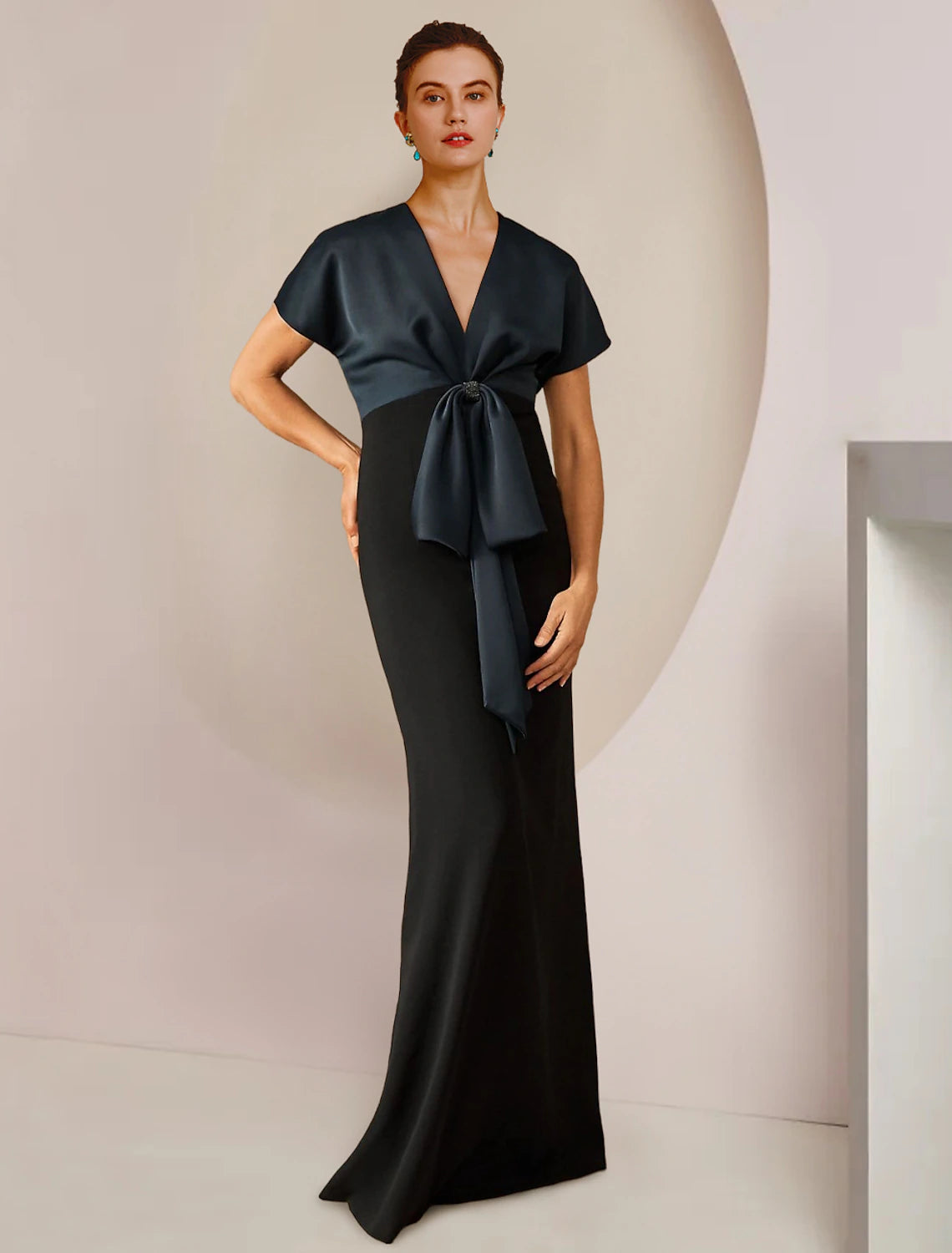 Sheath / Column Jewel Neck Floor Length Satin Short Sleeve with Bow(s) Mother of the Bride Dress Wedding Guest Elegant Party Dress Tunics Essential wardrobe