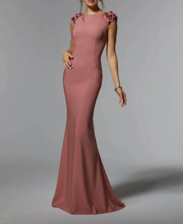 Column Sheath Sleeveless Mother of the Bride Dress Evening Dresses Wedding Guest Party Dresses Satin Halter Glamorous