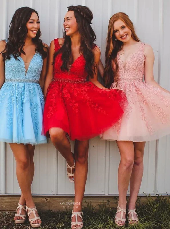Chic A-line Tulle Applique Short Prom Dress V-back Homecoming Party Dress OM137 Pleated Skirt Elegant